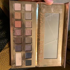 It Cosmetics pallet